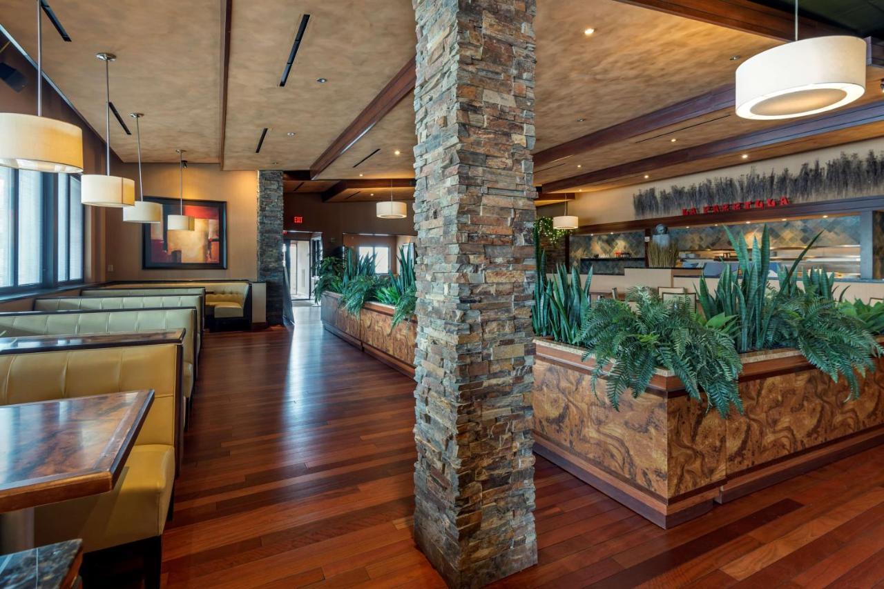 Best Western Plus Oswego Hotel And Conference Center Buitenkant foto