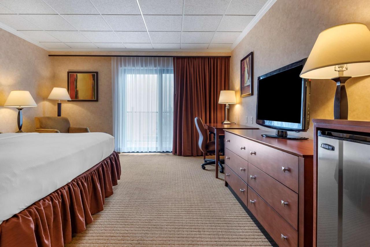 Best Western Plus Oswego Hotel And Conference Center Buitenkant foto