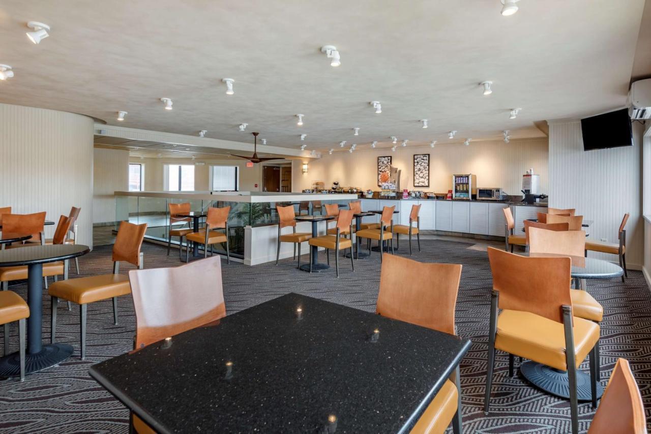 Best Western Plus Oswego Hotel And Conference Center Buitenkant foto