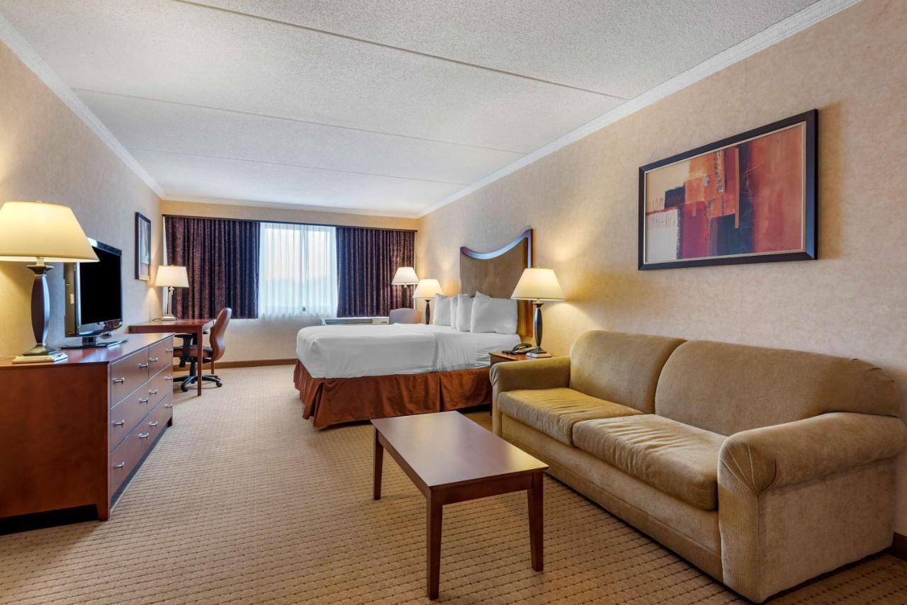 Best Western Plus Oswego Hotel And Conference Center Buitenkant foto