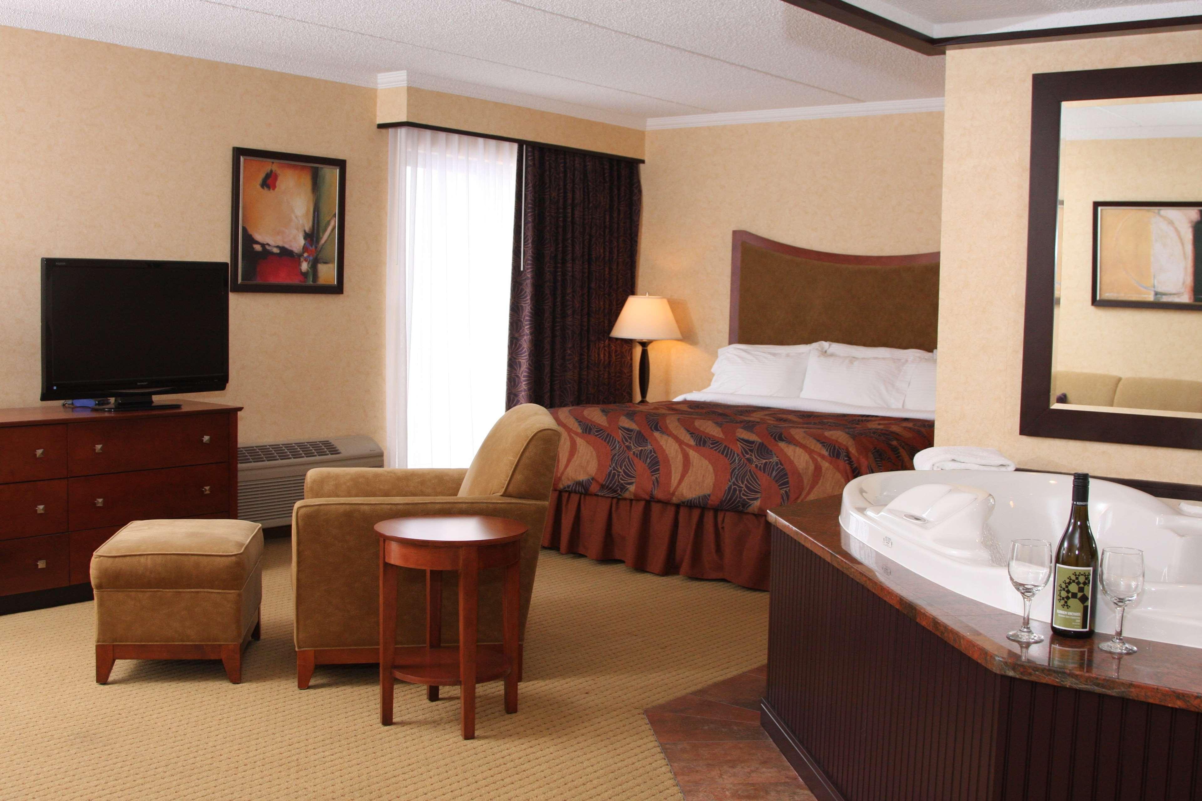 Best Western Plus Oswego Hotel And Conference Center Buitenkant foto