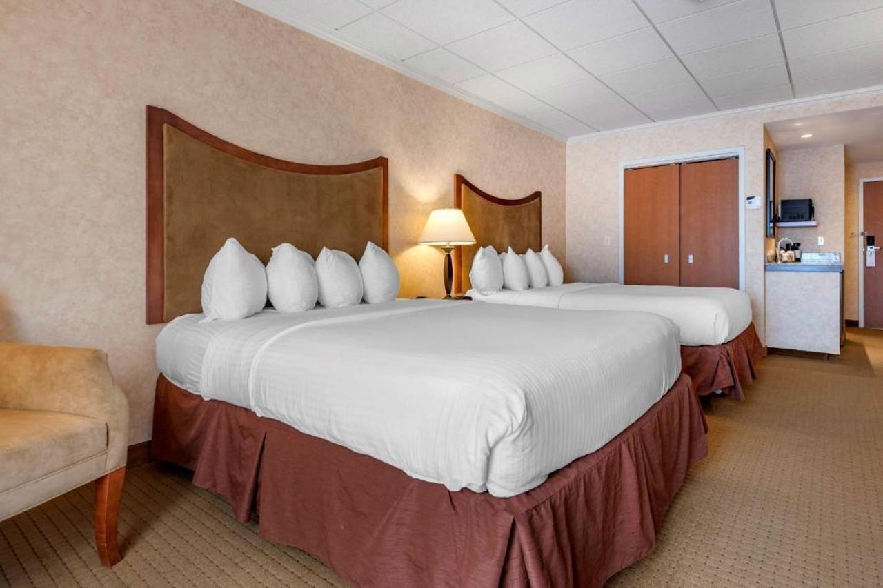 Best Western Plus Oswego Hotel And Conference Center Buitenkant foto