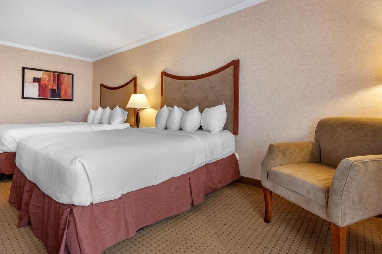 Best Western Plus Oswego Hotel And Conference Center Buitenkant foto