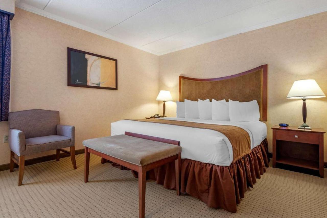 Best Western Plus Oswego Hotel And Conference Center Buitenkant foto